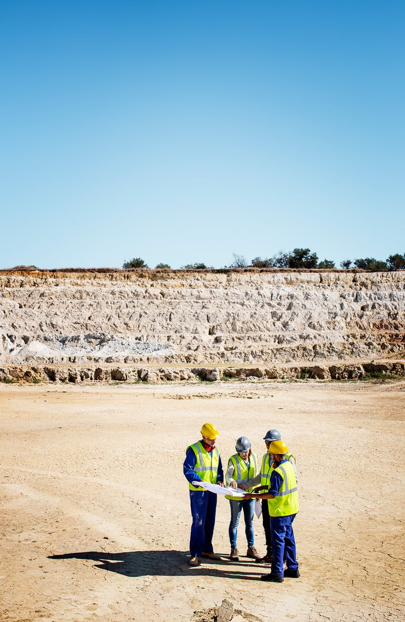 img-portrait-mining-01