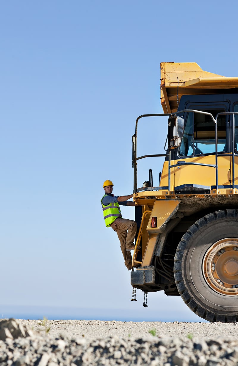 img-portrait-mining-02